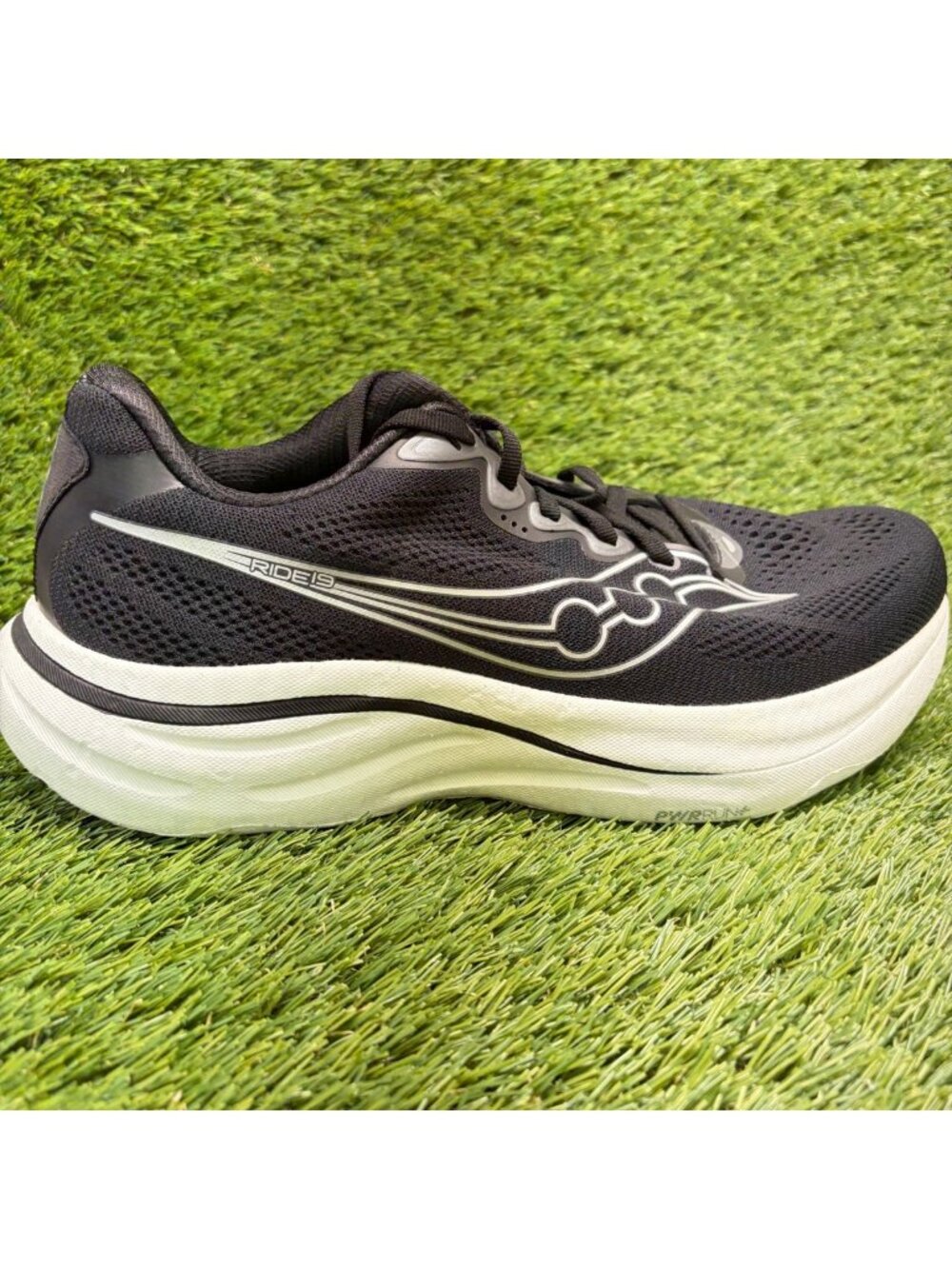 Saucony Ride 19 Mens Size 9E Black White Athletic Running Walking Shoes Sneakers